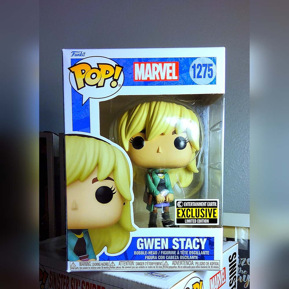 Funko Pop 1275 Gwen Stacy Entertainment Earth Excl EEEC Marvel Spider-Man